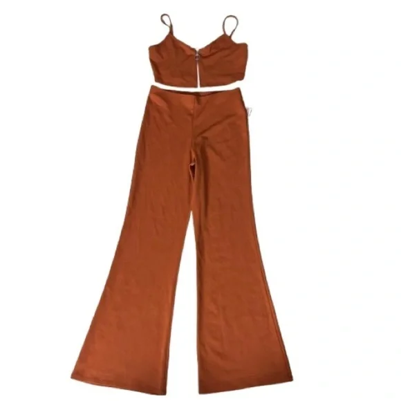 Women’s Love Tree Boutique Brown Crop Top & Pants Set Size Medium! - Picture 1 of 8